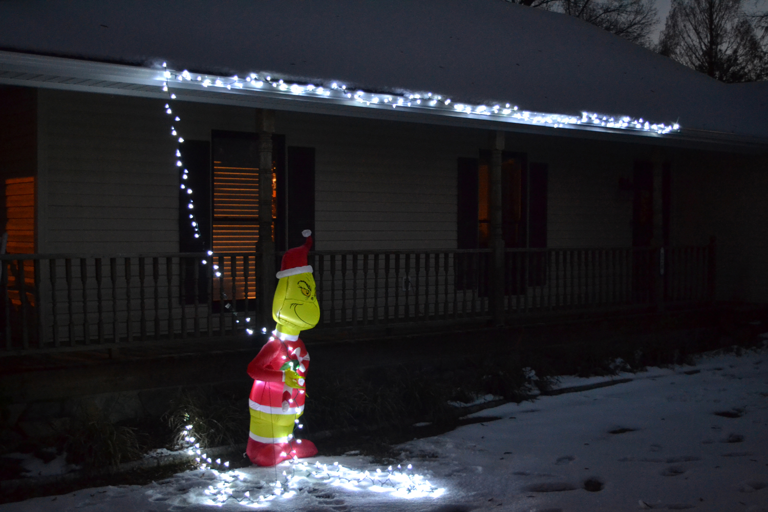 Glow of lights adorn Christmas spirit in Richfield The Stanly News