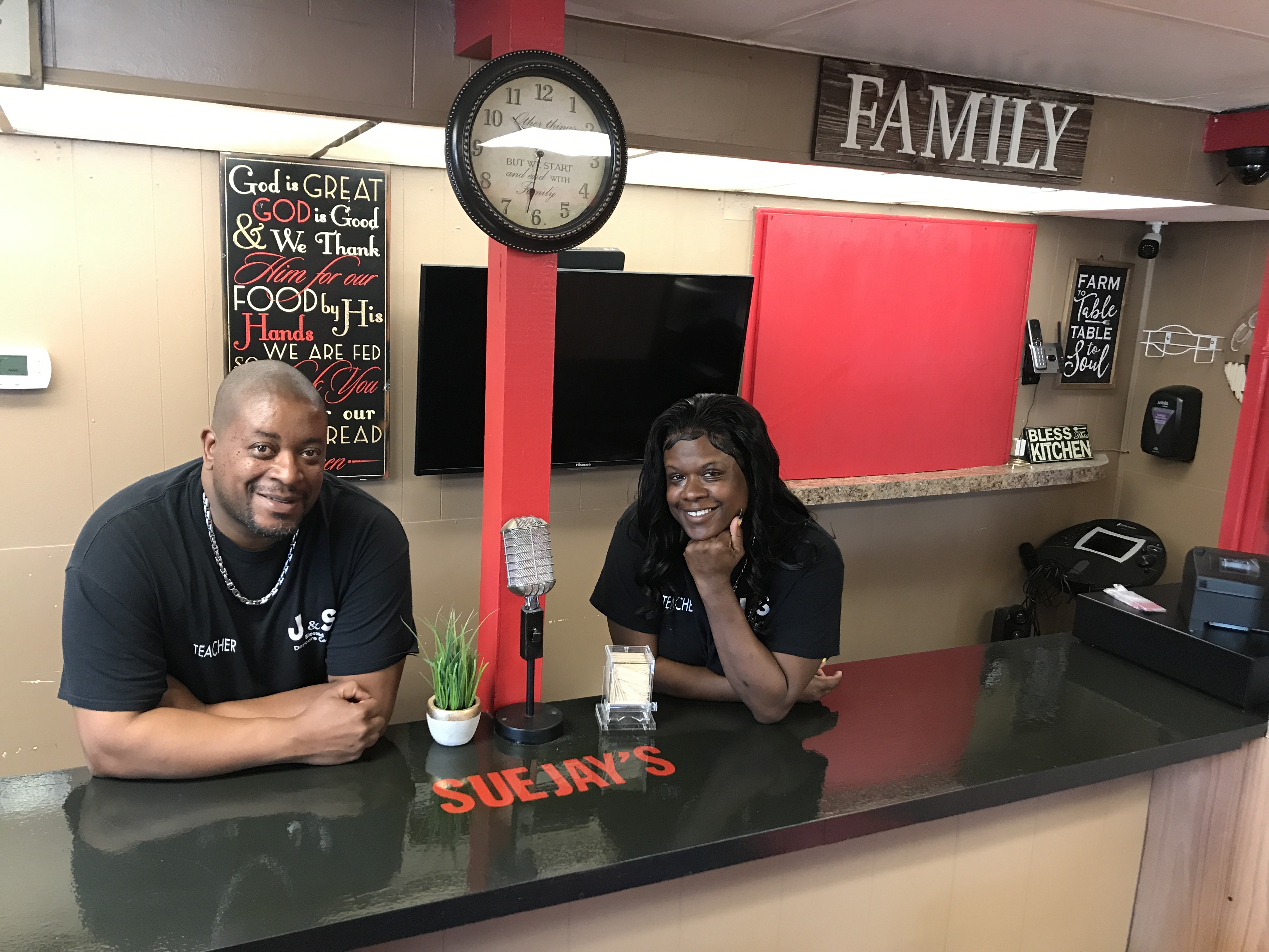 Simply Shae Soul Cafe - shvq9z2