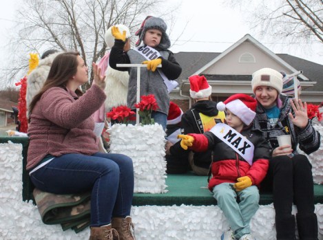 Albemarle Christmas Parade 2022 Cold Weather, Rain Doesn't Dampen Spirit At Albemarle Christmas Parade -  The Stanly News & Press | The Stanly News & Press