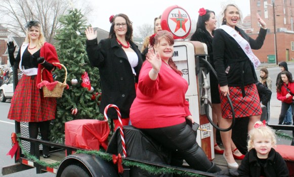 Albemarle Christmas Parade 2022 Cold Weather, Rain Doesn't Dampen Spirit At Albemarle Christmas Parade -  The Stanly News & Press | The Stanly News & Press