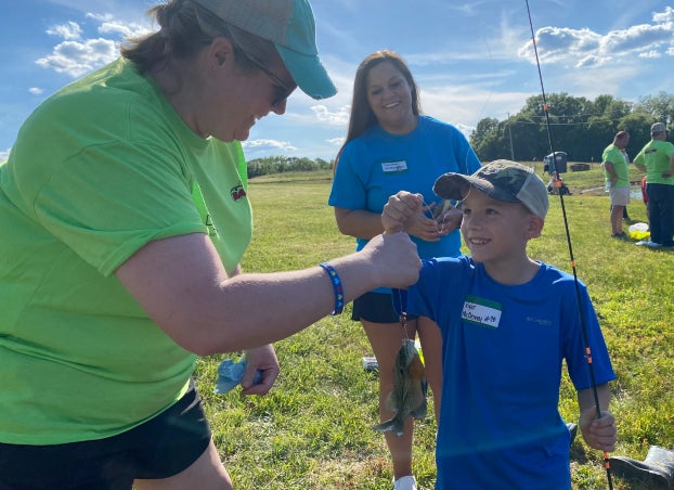 Kids enjoy fishing, sunshine during Autism Awareness event - The Stanly  News & Press