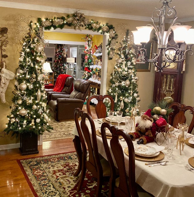 STANLY MAGAZINE: For a lot of residents, Christmas is a time for decorations – The Stanly Information & Press
